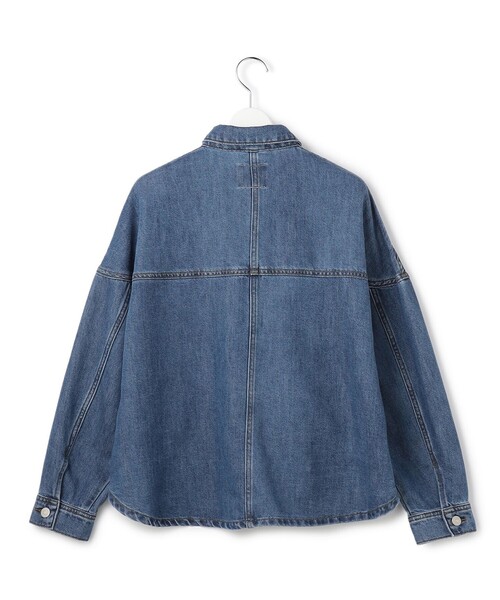 J.PRESS YORK STREET(ジェイプレスヨークストリート)の「【WOMEN】ソフトワイドデニム シャツジャケット(デニムジャケット・レディース・スカイブルー系/ダルブルー系/ネイビー系・F)」の4枚目の写真