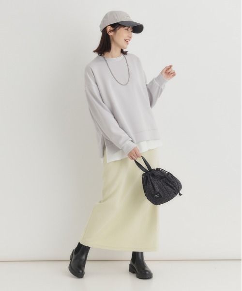 Right-on（ライトオン）の「【HONEYSUCKLE ROSE】ポンチスリットプルオーバー (シワ防止 / 体型カバー / 着回し抜群)（スウェット・レディース・ブラック/オフホワイト/グレー/ブラウン・S/M/L）」の16枚目の写真