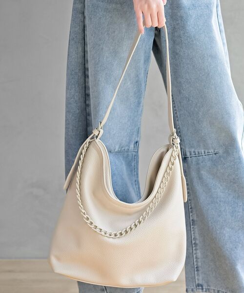 rps（アールピーエス）の「チェーンショルダーＢＡＧ（ショルダーバッグ・レディース・ブラック/グレイッシュベージュ・フリー）」の11枚目の写真