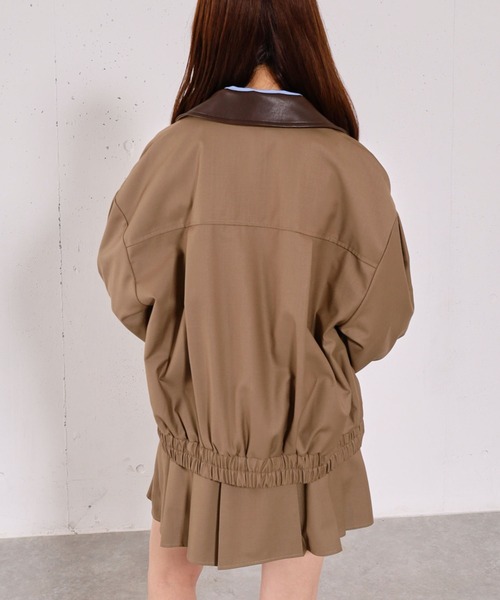 archives(アルシーヴ)の「2wayレザーカラーブルゾン(ブルゾン・レディース・ベージュ/チャコールグレー・MEDIUM)」の3枚目の写真