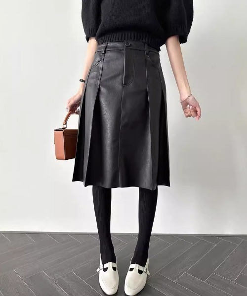FREE STYLISTS（フリー スタイリスト）の「YUGA_YGMC　Korean-style PU leather wide pleated skirt（スカート・レディース・キャメル/ブラック・M/S/L）」の19枚目の写真