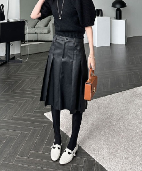FREE STYLISTS（フリー スタイリスト）の「YUGA_YGMC　Korean-style PU leather wide pleated skirt（スカート・レディース・キャメル/ブラック・M/S/L）」の16枚目の写真