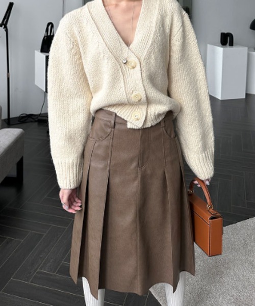 FREE STYLISTS（フリー スタイリスト）の「YUGA_YGMC　Korean-style PU leather wide pleated skirt（スカート・レディース・キャメル/ブラック・M/S/L）」の22枚目の写真