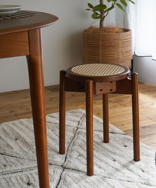 TIMELESS COMFORT（タイムレスコンフォート）の「ecruxe（エクリュクス）CARINA STOOL / カリナ スツール（家具・レディース・ブラウン/ナチュラル・ONE SIZE）」の8枚目の写真