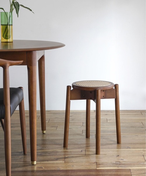 TIMELESS COMFORT（タイムレスコンフォート）の「ecruxe（エクリュクス）CARINA STOOL / カリナ スツール（家具・レディース・ブラウン/ナチュラル・ONE SIZE）」の9枚目の写真