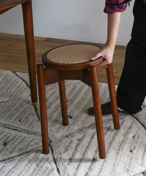 TIMELESS COMFORT（タイムレスコンフォート）の「ecruxe（エクリュクス）CARINA STOOL / カリナ スツール（家具・レディース・ブラウン/ナチュラル・ONE SIZE）」の11枚目の写真