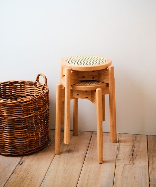 TIMELESS COMFORT（タイムレスコンフォート）の「ecruxe（エクリュクス）CARINA STOOL / カリナ スツール（家具・レディース・ブラウン/ナチュラル・ONE SIZE）」の15枚目の写真
