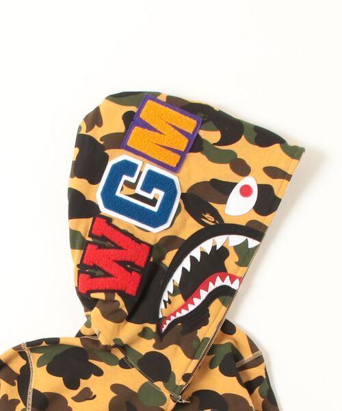 A BATHING APE(アベイシングエイプ)の「1ST CAMO SHARK FULL ZIP HOODIE(パーカー・メンズ・グリーン/イエロー・XXX-LARGE/MEDIUM/LARGE/X-LARGE/XX-LARGE/SMALL)」の9枚目の写真