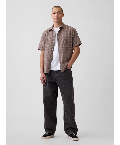 GAP（ギャップ）の「テクスチャー コットンリネンシャツ（シャツ/ブラウス・メンズ・ブラウン/ブラック系その他/ブラック・XS/S/M/L/XL）」の9枚目の写真