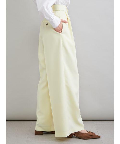 Mila Owen（ミラオーウェン）の「【井桁さんコラボ】２タックワイドパンツ（その他パンツ・レディース・ホワイト/イエロー/ブラウン・0/00/1）」の5枚目の写真