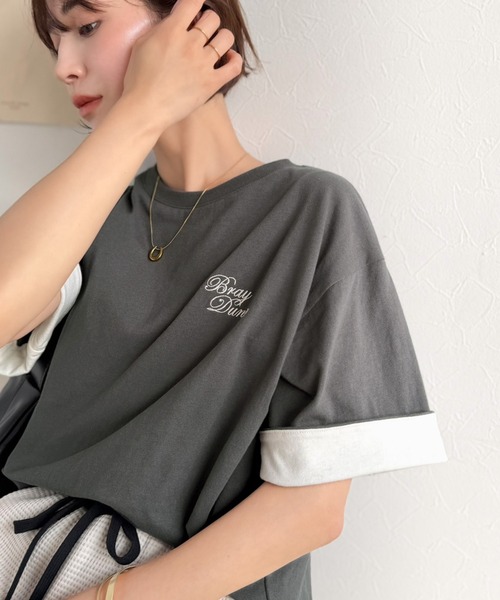 Java(ジャバ)の「《JaVaジャバコラボ》大人の色魅せ、軽やかに映える。綿100% 胸刺繍入り 袖配色切り替え Tシャツ(半袖)(Tシャツ/カットソー・レディース・アイボリー/杢グレー/オートミール/モカ/チャコール・LARGE/X-LARGE/SMALL/MEDIUM)」の12枚目の写真