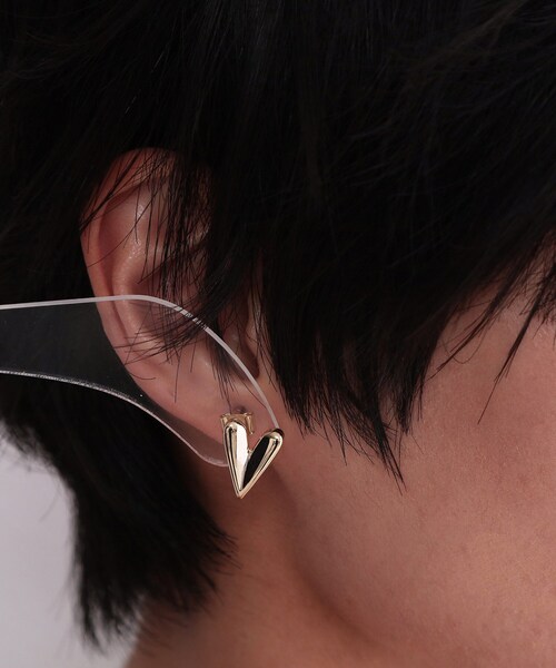 OPAQUE.CLIP(オペークドットクリップ)の「メタルハートピアス(ピアス(両耳用)・レディース・ゴールド/シルバー・00)」の6枚目の写真