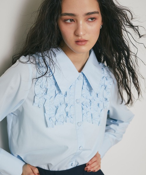ARVELLIA(アルベリア)の「FRILL PANEL BLOUSE(シャツ/ブラウス・レディース・ホワイト/サックスブルー・M)」の8枚目の写真