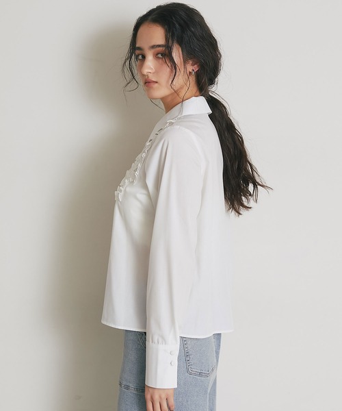 ARVELLIA(アルベリア)の「FRILL PANEL BLOUSE(シャツ/ブラウス・レディース・ホワイト/サックスブルー・M)」の11枚目の写真