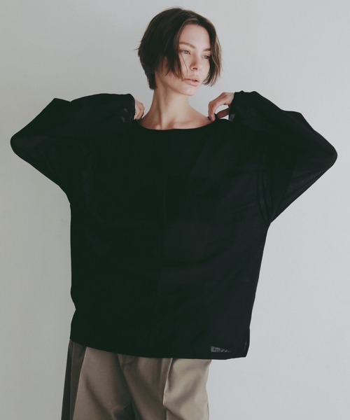 ETRE TOKYO(エトレトウキョウ)の「【ZOZO限定カラー】センターピンタックシアーロンTee(Tシャツ/カットソー・レディース・ブラック/ホワイト/アイボリー/ブルー・FREE)」の4枚目の写真