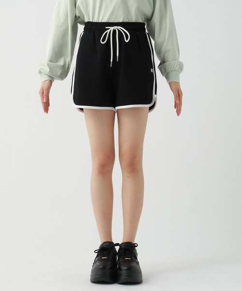 repipi armario（レピピ アルマリオ）の「パイピングスウェットショートパンツ（スウェットパンツ・キッズ・ライム/ピンク/カモフラージュ/ブラック/杢グレー・SMALL/MEDIUM/LARGE）」の18枚目の写真