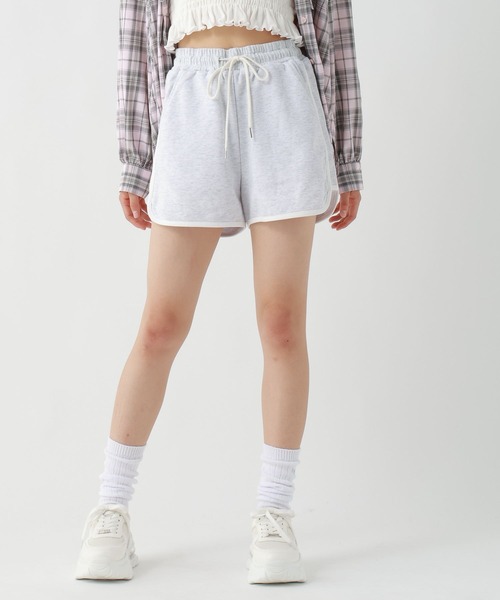 repipi armario（レピピ アルマリオ）の「パイピングスウェットショートパンツ（スウェットパンツ・キッズ・ライム/ピンク/カモフラージュ/ブラック/杢グレー・SMALL/MEDIUM/LARGE）」の10枚目の写真