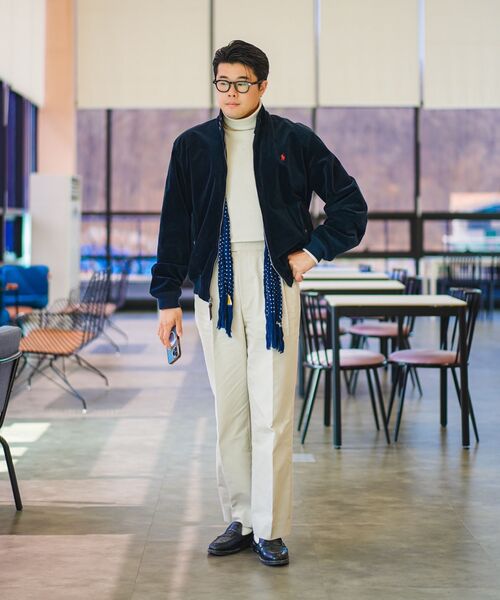 BELLIEF(ベリーフ)の「Essential Cotton Twill Adjust 2-Pleated Relaxed Chino (Light Beige)(その他パンツ・メンズ・その他・LARGE/X-LARGE/MEDIUM)」の2枚目の写真