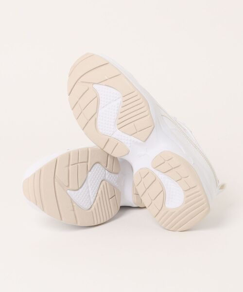 PUMA(プーマ)の「PUMA プーマ CILIA MODE FLOWER レディーススニーカー 厚底(シリアモードフラワー) 407398(スニーカー・レディース・ホワイト・22.5cm/23.0cm/23.5cm/24.0cm/24.5cm/25.0cm)」の2枚目の写真