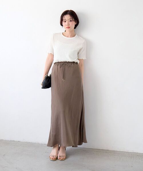 le.coeur blanc（ルクールブラン）の「《WEB限定アイテム》シュリンクジャージーメロウトップス（Tシャツ/カットソー・レディース・サックスブルー/アイボリー/キャメル/ブラック・38）」の19枚目の写真