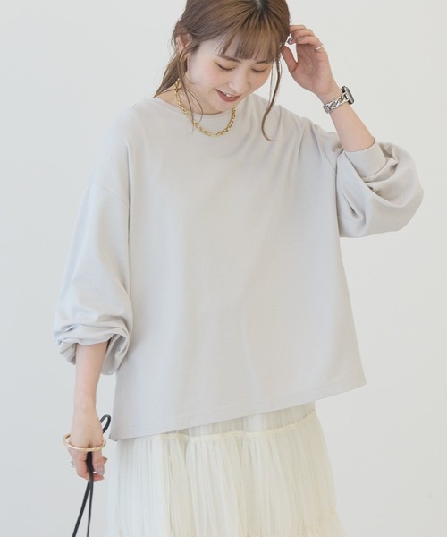 AMERICAN HOLIC(アメリカンホリック)の「【WEB限定】袖ボリュームカットプルオーバー(Tシャツ/カットソー・レディース・ライトベージュ/チャコールグレー/オフホワイト/グリーン・M/L)」の3枚目の写真