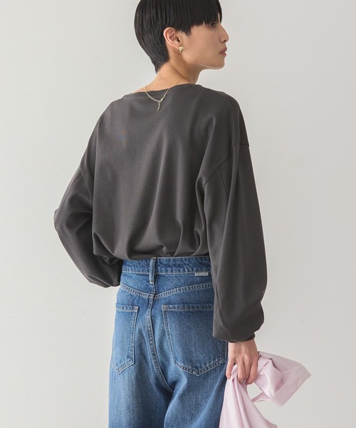 AMERICAN HOLIC(アメリカンホリック)の「【WEB限定】袖ボリュームカットプルオーバー(Tシャツ/カットソー・レディース・ライトベージュ/チャコールグレー/オフホワイト/グリーン・M/L)」の20枚目の写真