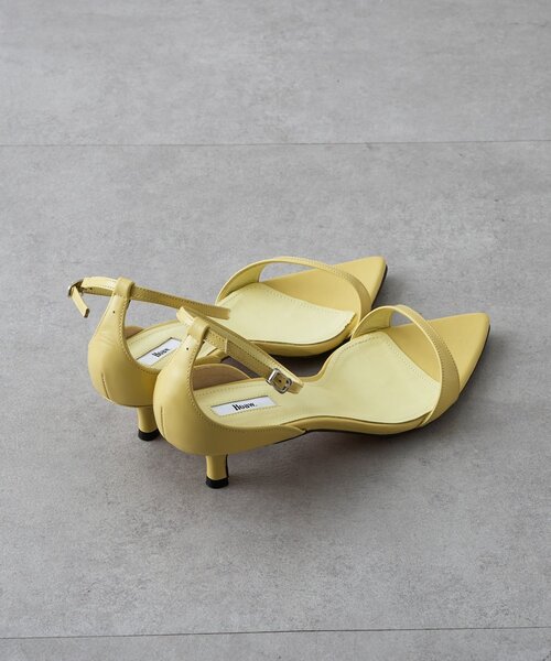 Whim Gazette（ウィムガゼット）の「＜インフルエンサーコラボカラーあり＞【Hoaw.】ストラップサンダル（サンダル・レディース・レモンイエロー/ブラック・37/36/38/35）」の10枚目の写真
