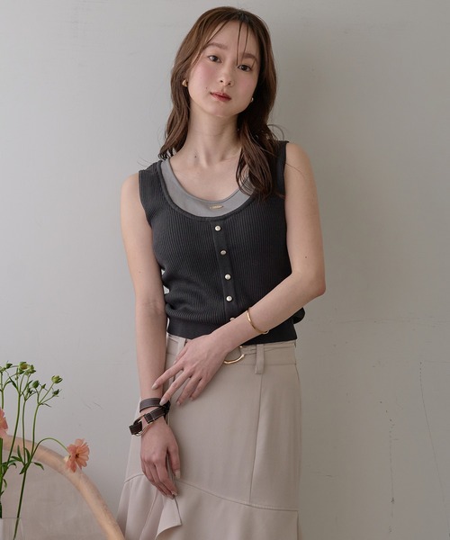 mideal(マイディール)の「layered design tank top / レイヤードデザインタンクトップ(タンクトップ・レディース・チャコールグレー/ピンク/ベージュ/オレンジ/ライトブルー・FREE)」の2枚目の写真