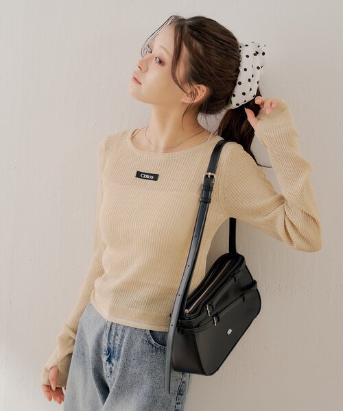 Chico（チコ）の「プレートチャーム付きアソートシュシュ（イヤリング・レディース・ホワイト系その他/ブラック/アイボリー・FREE）」の6枚目の写真