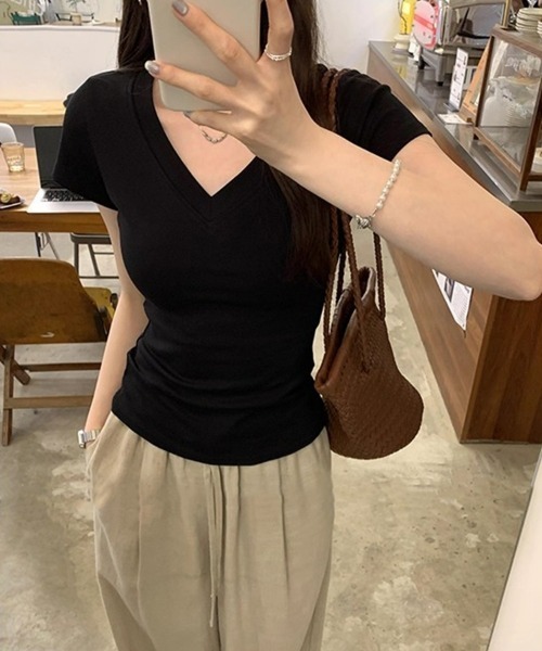 SEU(エスイーユー)の「無地T トップス シンプルVネックTシャツ 【オフィスカジュアル】【きれいめカジュアル】 レディース韓国風(Tシャツ/カットソー・レディース・グレー/ホワイト/ブラック・フリー)」の15枚目の写真