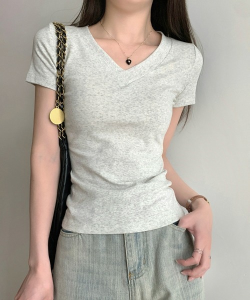 SEU(エスイーユー)の「無地T トップス シンプルVネックTシャツ 【オフィスカジュアル】【きれいめカジュアル】 レディース韓国風(Tシャツ/カットソー・レディース・グレー/ホワイト/ブラック・フリー)」の19枚目の写真