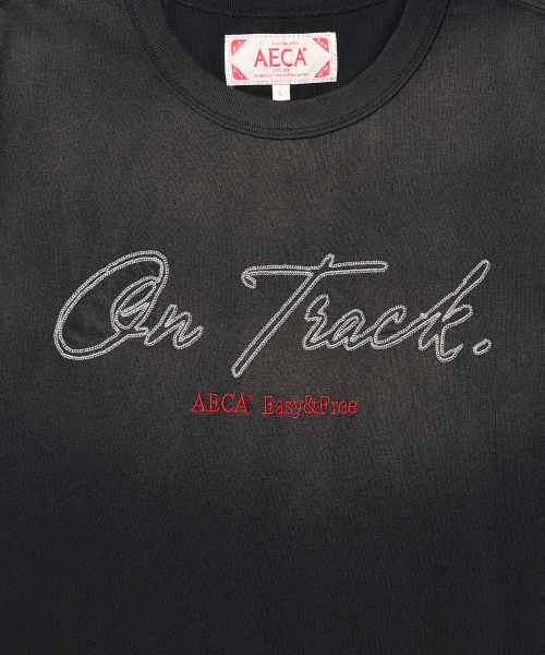 AECA（エイカ）の「ON TRACK EMBROIDERY WASHED HALF SLEEVE TEE-BLACK（Tシャツ/カットソー・メンズ・その他・M/L/XL）」の2枚目の写真