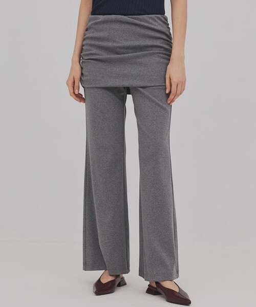 PUBLIC TOKYO（パブリックトウキョウ）の「【2026年春新作】ミニレイヤードフレアジャージーパンツ（その他パンツ・レディース・ネイビー/グレー・1/2）」の21枚目の写真