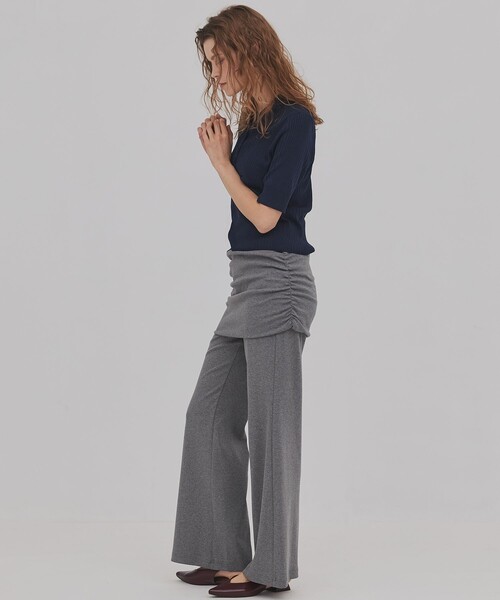 PUBLIC TOKYO（パブリックトウキョウ）の「【2026年春新作】ミニレイヤードフレアジャージーパンツ（その他パンツ・レディース・ネイビー/グレー・1/2）」の18枚目の写真