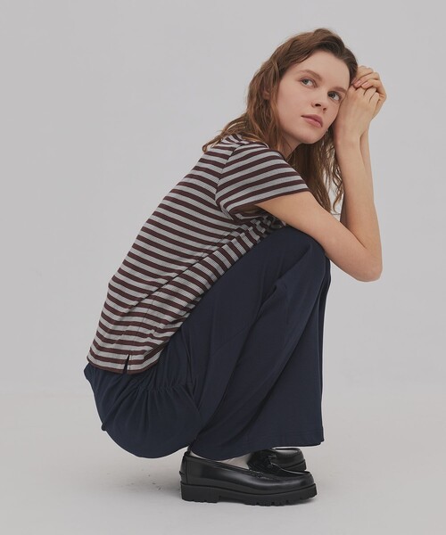 PUBLIC TOKYO（パブリックトウキョウ）の「【2026年春新作】ミニレイヤードフレアジャージーパンツ（その他パンツ・レディース・ネイビー/グレー・1/2）」の8枚目の写真