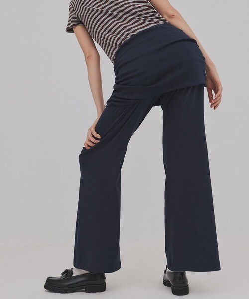 PUBLIC TOKYO（パブリックトウキョウ）の「【2026年春新作】ミニレイヤードフレアジャージーパンツ（その他パンツ・レディース・ネイビー/グレー・1/2）」の10枚目の写真