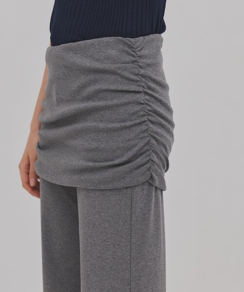 PUBLIC TOKYO（パブリックトウキョウ）の「【2026年春新作】ミニレイヤードフレアジャージーパンツ（その他パンツ・レディース・ネイビー/グレー・1/2）」の6枚目の写真