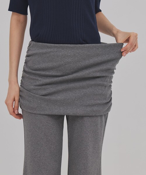 PUBLIC TOKYO（パブリックトウキョウ）の「【2026年春新作】ミニレイヤードフレアジャージーパンツ（その他パンツ・レディース・ネイビー/グレー・1/2）」の3枚目の写真