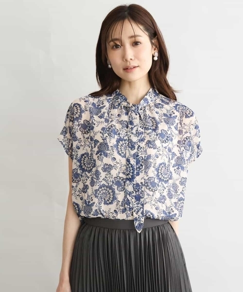 MK MICHEL KLEIN（エムケーミッシェルクラン）の「[洗える]前後2way/更紗プリント花柄シフォンブラウス（シャツ/ブラウス・レディース・ネイビー/ベージュ・38）」の11枚目の写真
