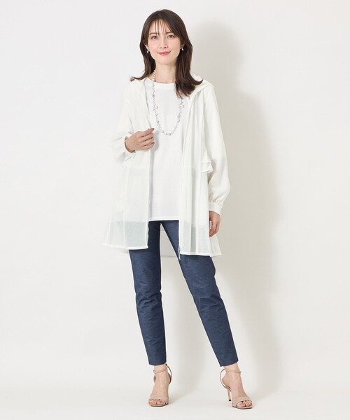 TO BE CHIC(トゥー ビー シック)の「スモッキング ティアードチュニック(Tシャツ/カットソー・レディース・ブラック/ネイビー/オフホワイト・40)」の5枚目の写真