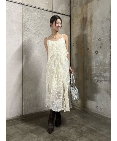 SLY(スライ)の「RANDOM FRILL CAMI OP ランダムフリルキャミワンピース 春服 夏服(ワンピース・レディース・ブラック/アイボリー・1/2)」の18枚目の写真