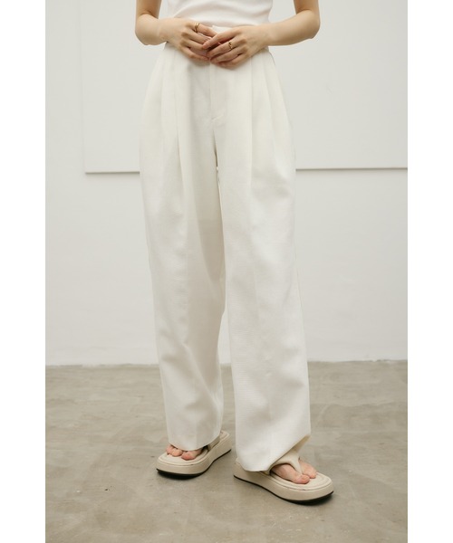STYLEMIXER(スタイルミキサー)の「セットアップバイカラーパンツ(その他パンツ・レディース・ホワイト/ベージュ/ネイビー・SMALL/MEDIUM)」の2枚目の写真