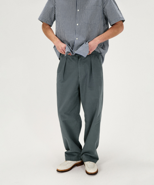 SHIRTER(シャーター)の「COTTON DRILL WIDE CHINO PANTS (SLATE BLUE)(その他パンツ・メンズ・その他・LARGE/MEDIUM/SMALL)」の5枚目の写真