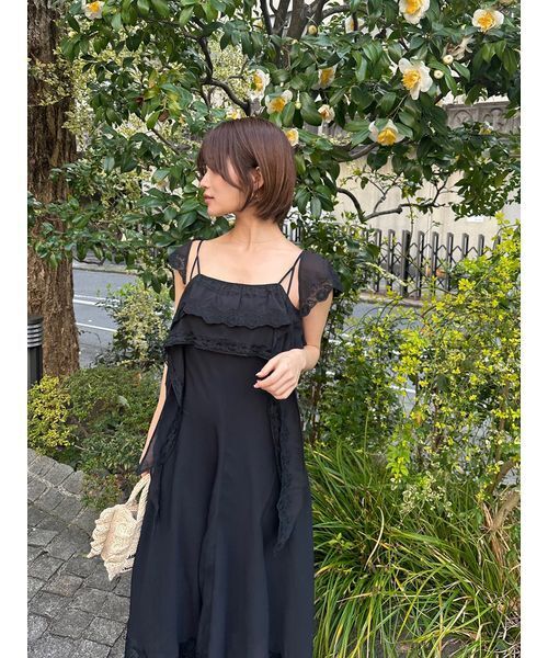 SNIDEL(スナイデル)の「シルキーシフォンレースキャミワンピース(ワンピース・レディース・イエロー/ブラック/ライトブルー・0/1)」の22枚目の写真