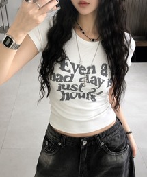 SHEENA（シーナ）の「【新色追加・4色展開】メッセージロゴスリムフィットTシャツ（Tシャツ/カットソー）」