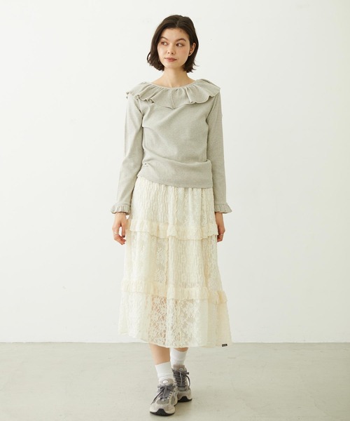 MILKFED.(ミルクフェド)の「2WAY RUFFLE COLLAR STRIPED L/S TOP(Tシャツ/カットソー・レディース・グレー/ブラック/レッド・ONE SIZE)」の9枚目の写真