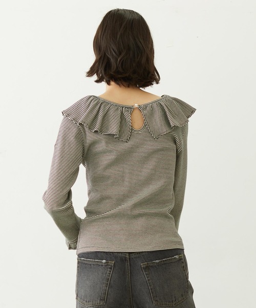 MILKFED.(ミルクフェド)の「2WAY RUFFLE COLLAR STRIPED L/S TOP(Tシャツ/カットソー・レディース・グレー/ブラック/レッド・ONE SIZE)」の18枚目の写真