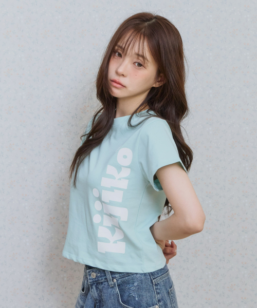 KIJIKO（キジコ）の「ke406. Kijiko Big Logo Semi-Crop Tee Mint（Tシャツ/カットソー・レディース・ミント・FREE）」の2枚目の写真