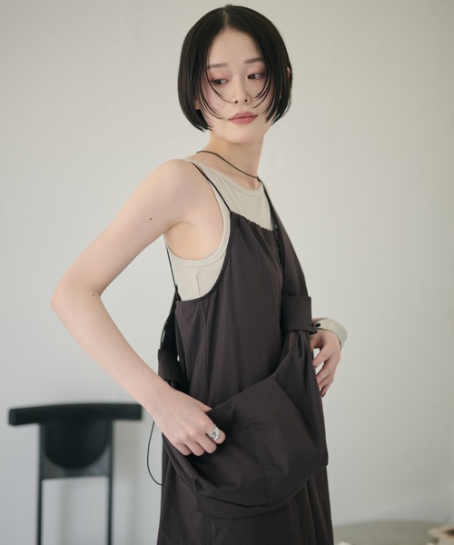 LAULEN(ローレン)の「cotton nylon code strap dress set /コードストラップキャミソールドレスバッグセット(ワンピース・レディース・ブラウン/ネイビー・FREE)」の15枚目の写真