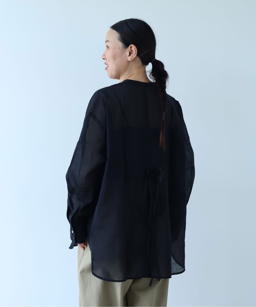 yuni(ユニ )の「Cotton Nylon sheer back ribbon shirt(シャツ/ブラウス・レディース・グレー/ブラック・FREE)」の7枚目の写真